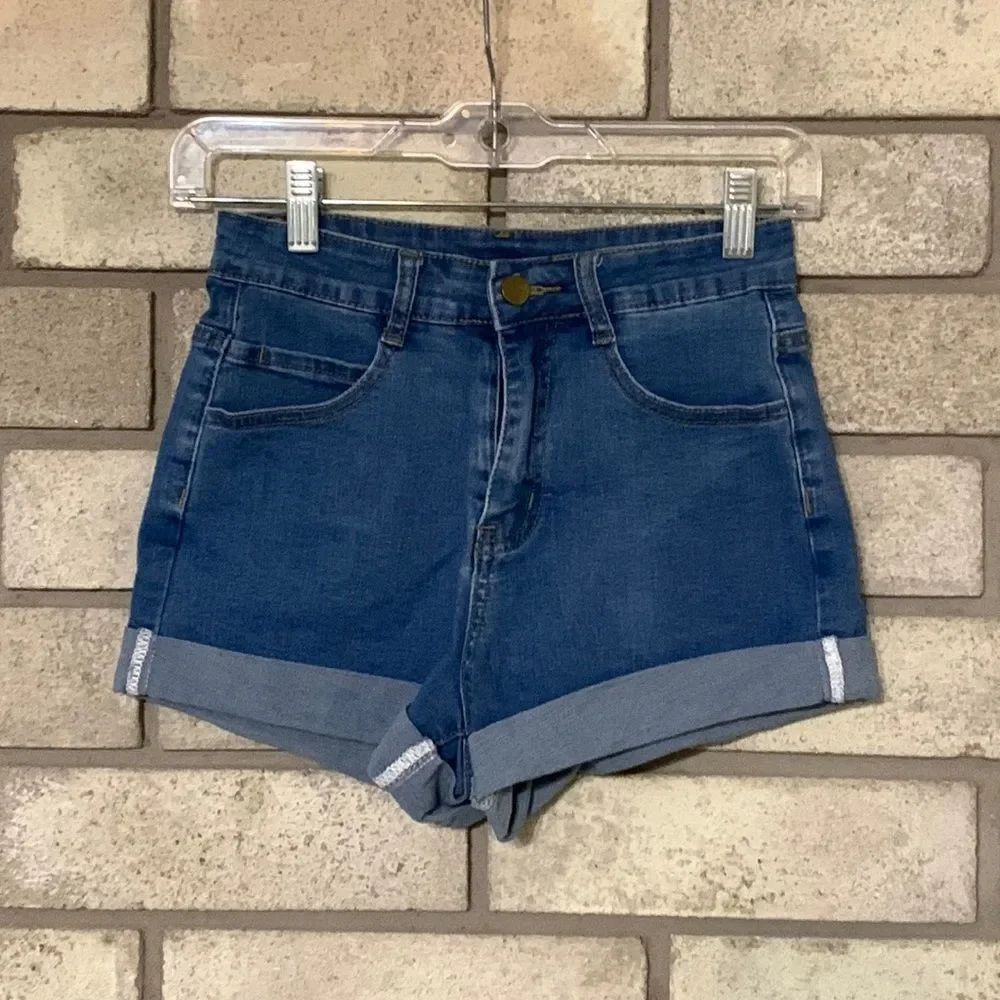 3for$20 shorts size xs junior
